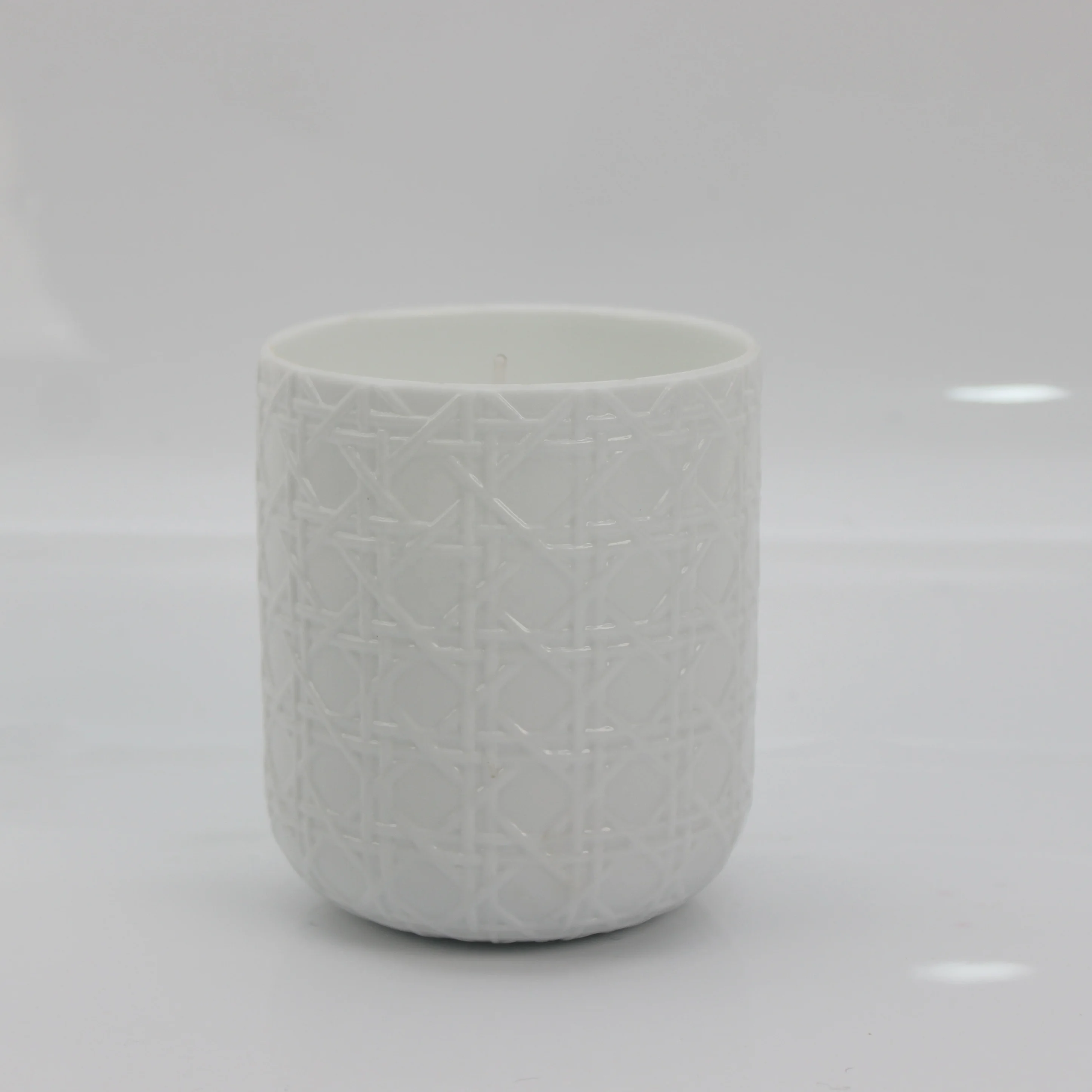 Luxury Ceramic Candle Container Luxurious Floral Embossed Decorative