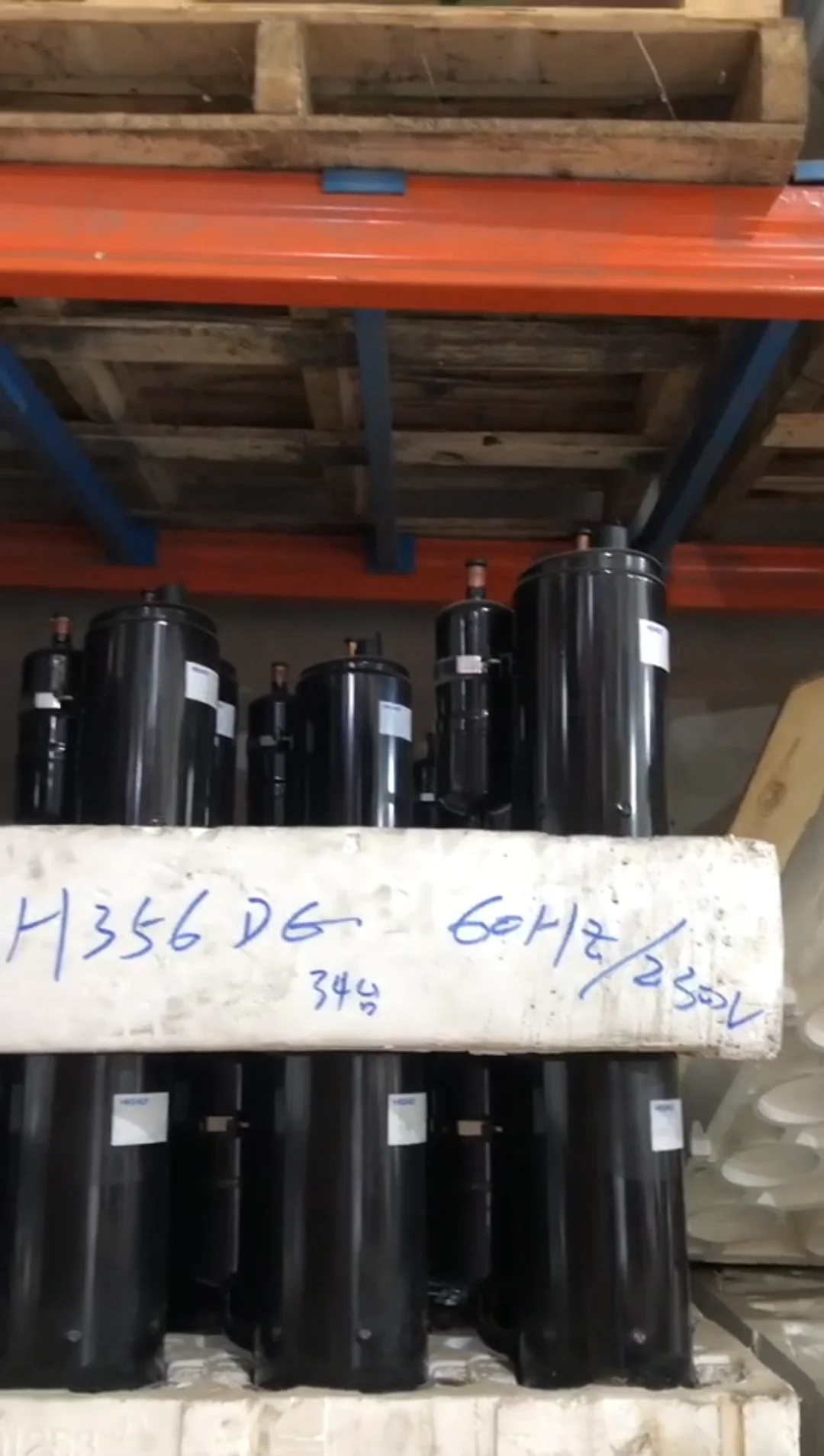 Factory Directly Supply Mini Refrigerator Compressor Model No Adw43t6