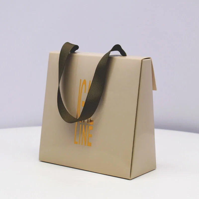 OEM/ODM Custom LOGO Printing Paper Rigid Foldable Handle Customizable Shape Size Fashionable Handbag factory