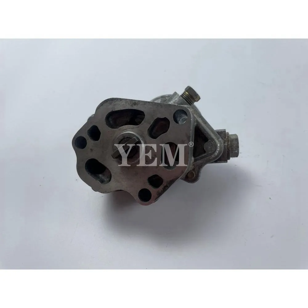 3KC1 Oil Pump for Isuzu Excavator High Quality 3