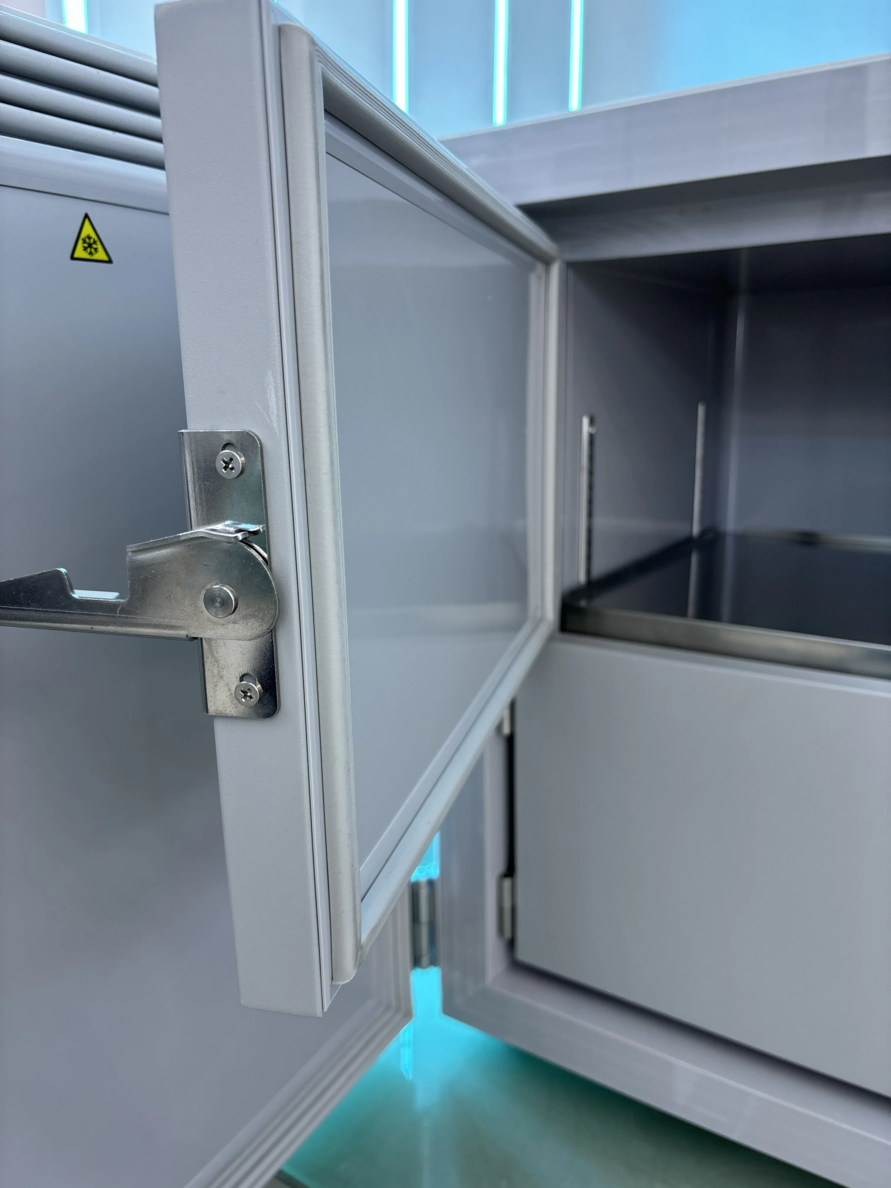 Midea -86 Degree 108L Mini Ultra-low Temperature Deep Freezer with