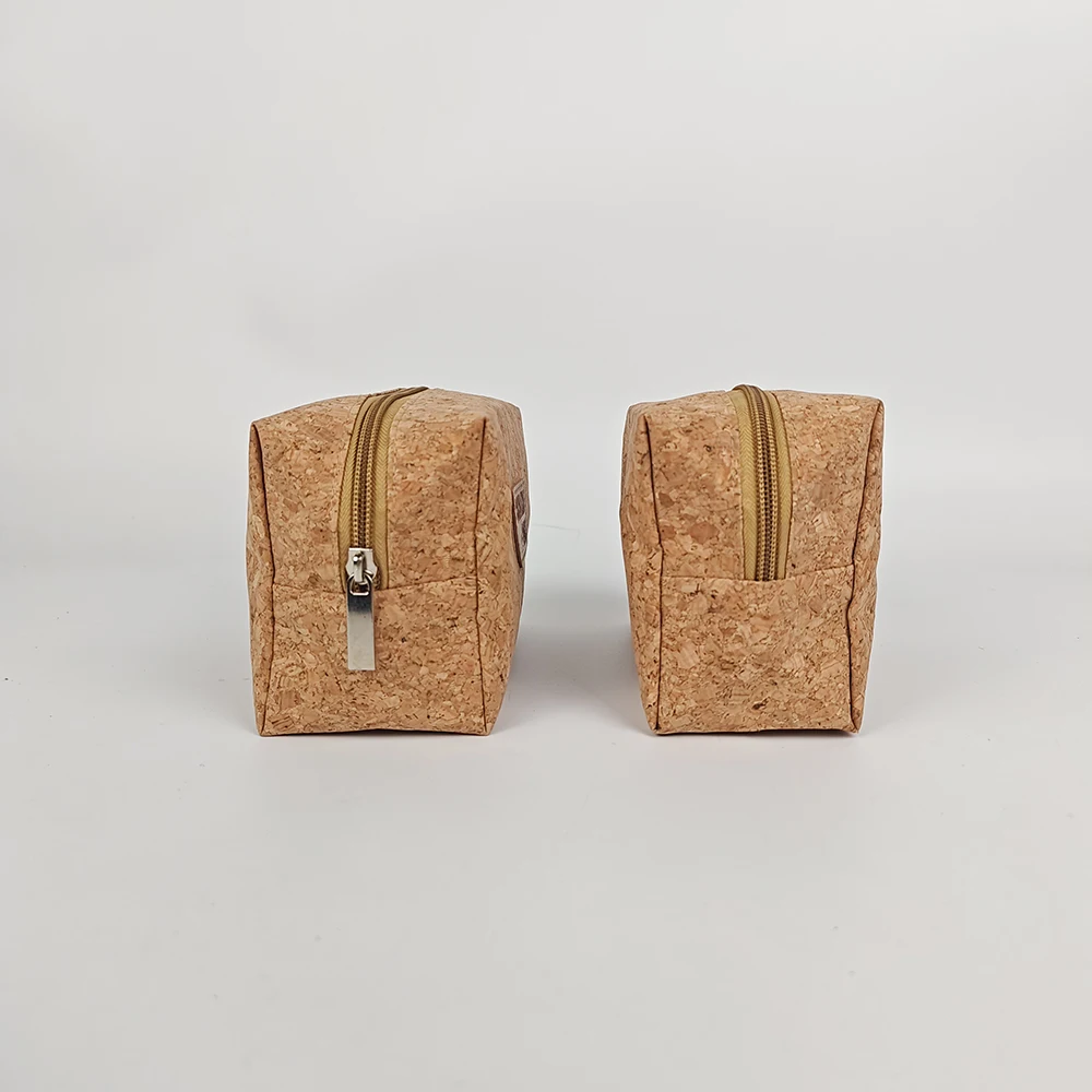 Custom Canvas Travel Makeup Bag with Zipper Closure Cork Bottom Fashionable Letter Pattern Cosmetic Gift Bag