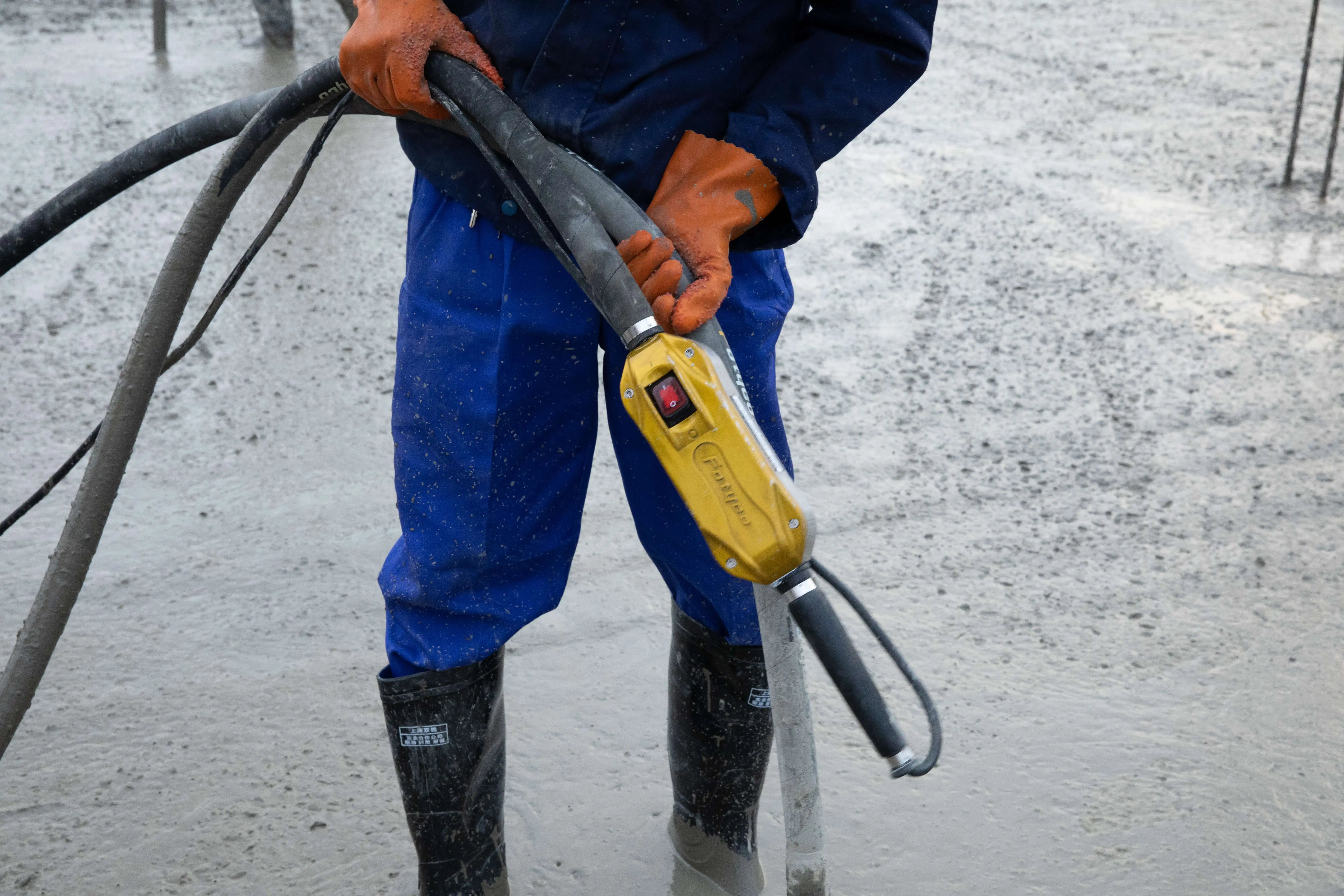 Intelligent High Frequency Concrete Vibrator 18000rpm Builtin Motor