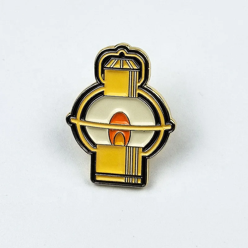 Custom Lantern Design Soft Enamel With Gold Metal Lapel Pin