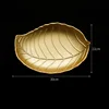 Assiette à fruits en forme de feuille de bois doré, grand modèle B