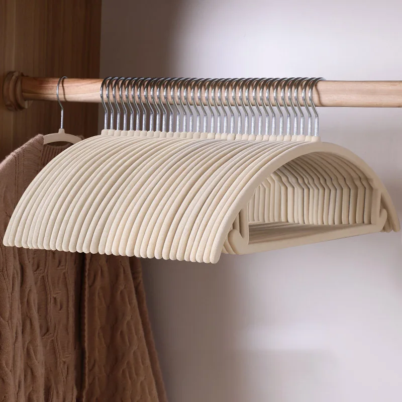 Modern Premium Velvet Hangers Non Slip No Shoulder Bump Suit Hangers ...