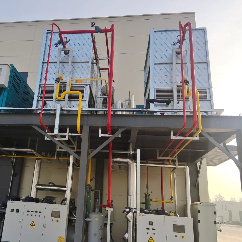 Advanced evaporative condenser with high-efficiency counterflow cooling technology