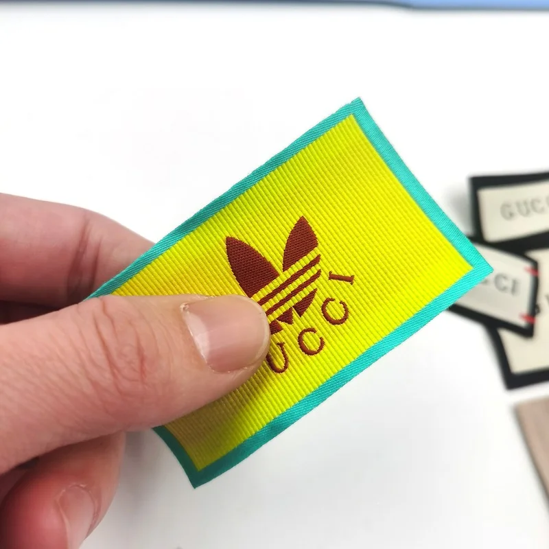 Пользовательский логотип Имя ткань бирки одежда тканая этикетка атласная пришить на мягкий Дамаск тканые этикетки для