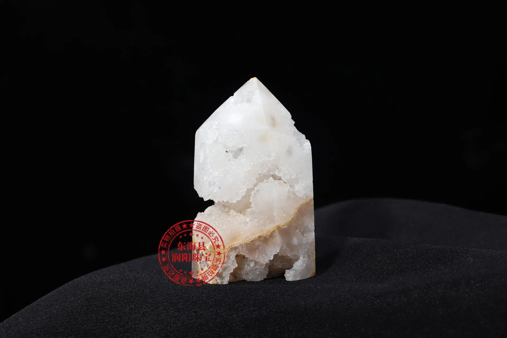 Wholesale healing stones wand White agate geode point tower for healing energy