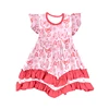 Imprimé floral papillon rose