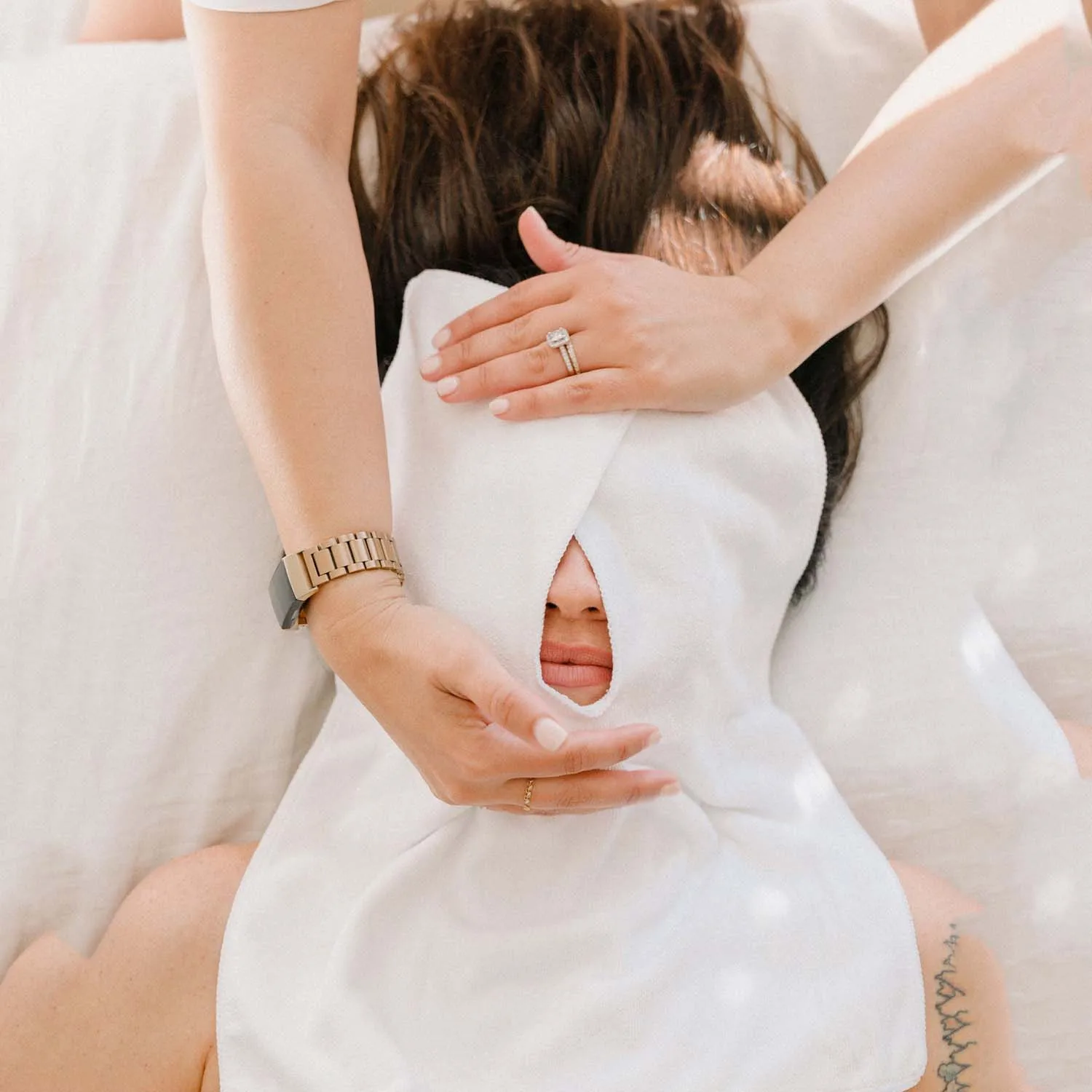 Массажное полотенце для салона красоты уход за кожей из микрофибры под заказ лица с логотипом спа