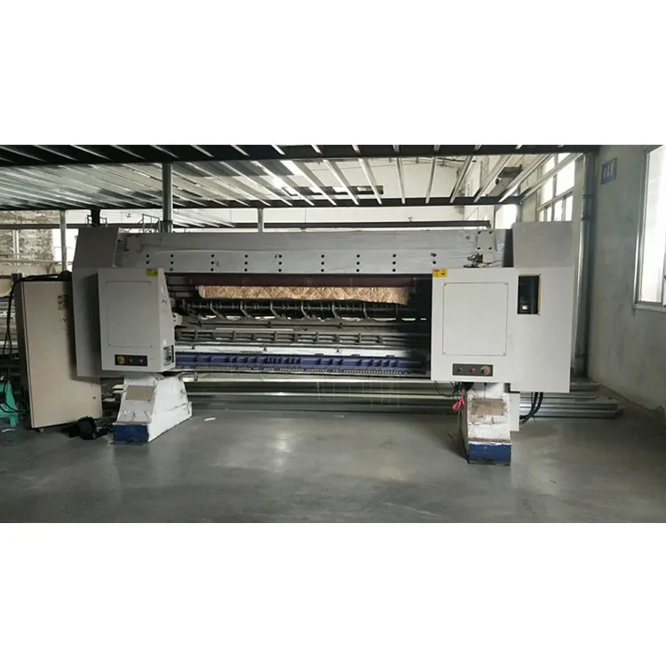 Used High Speed Computerized Multi-needle Chain Stitch Quilting Machine HC3000 HC2500