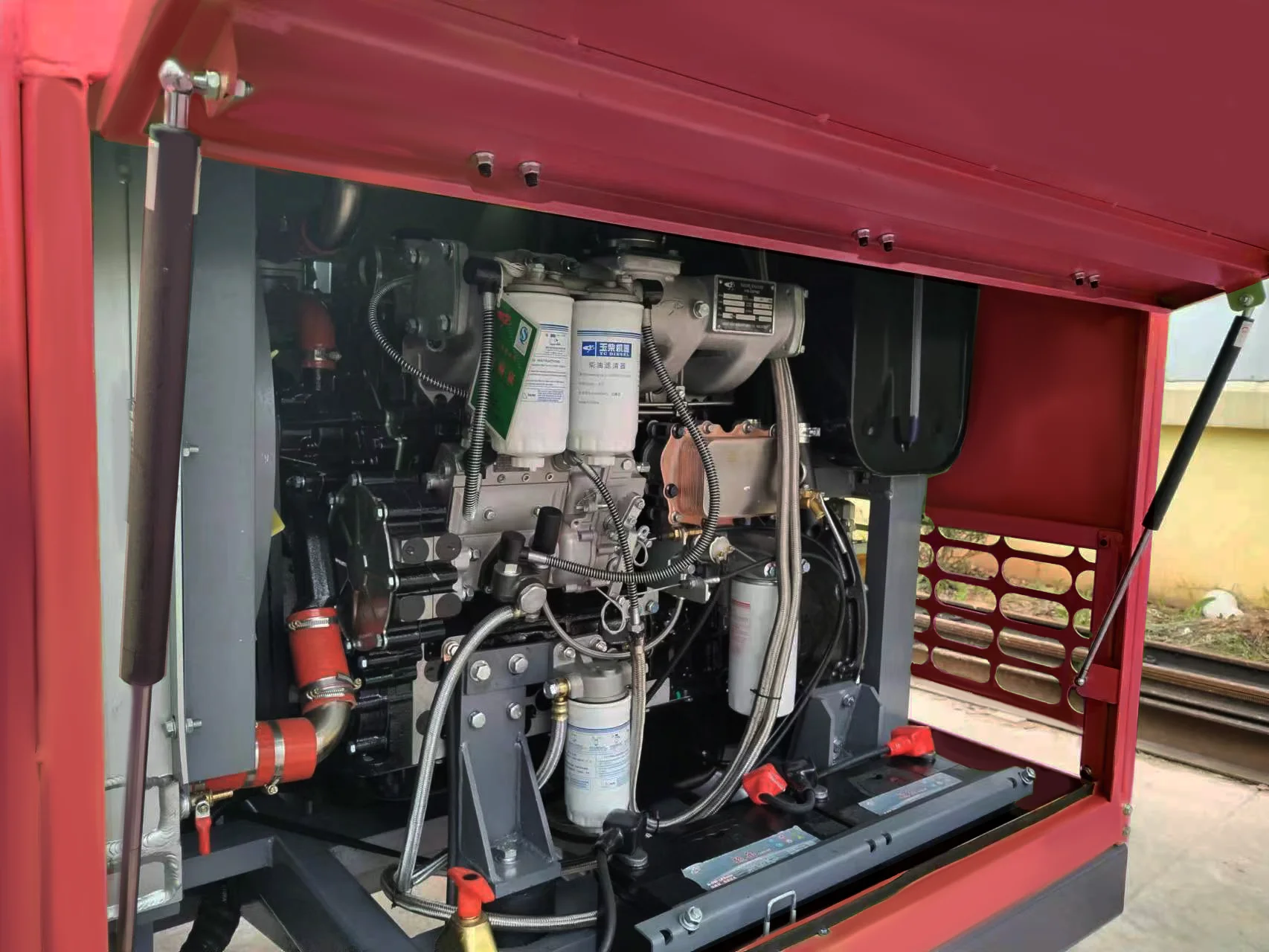 China 35m Diesel Engine Engineering Rotary Drilling Rig 78 kw Split DTH ...
