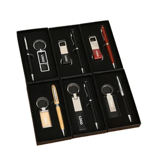 Custom Company Logo Business Corporate Gift Set Leather Metal Keychain Card Holder with Gift Box for Graduation Celebrations