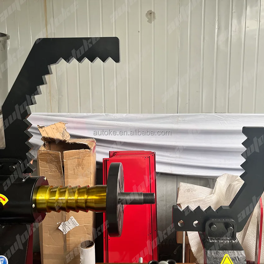 Semi-Automatic Hydraulic Wheel Straightening Machine with 10-26 Inch Hub Range and 10t Pressure