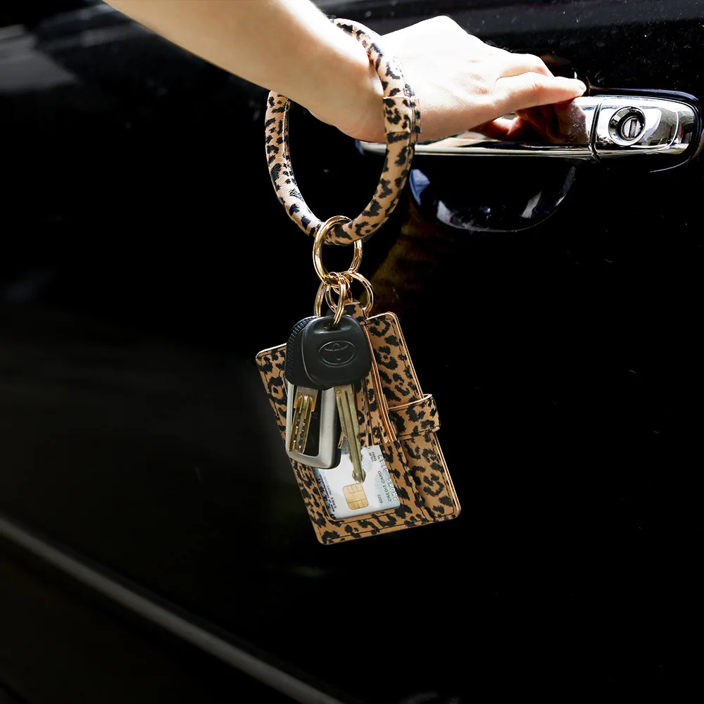 Handlein Key Ring Bracelet ，Mini Keychain Bracelet for Women，Key Rings for  Keychains Holder Car ID Badges Card Wallet Phone.