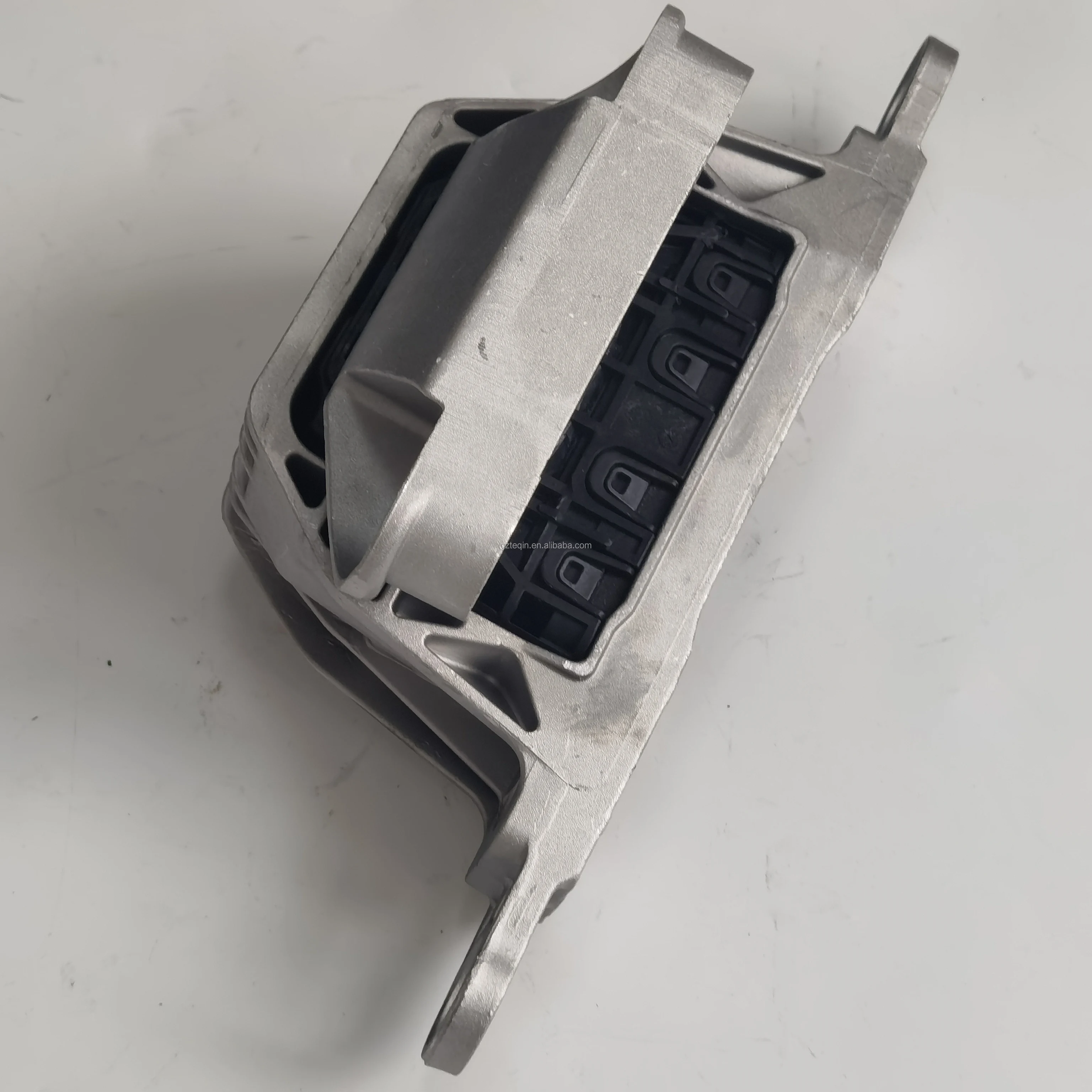 Auto Right Engine Motor Mount For Regal Chevrolet 84034328  