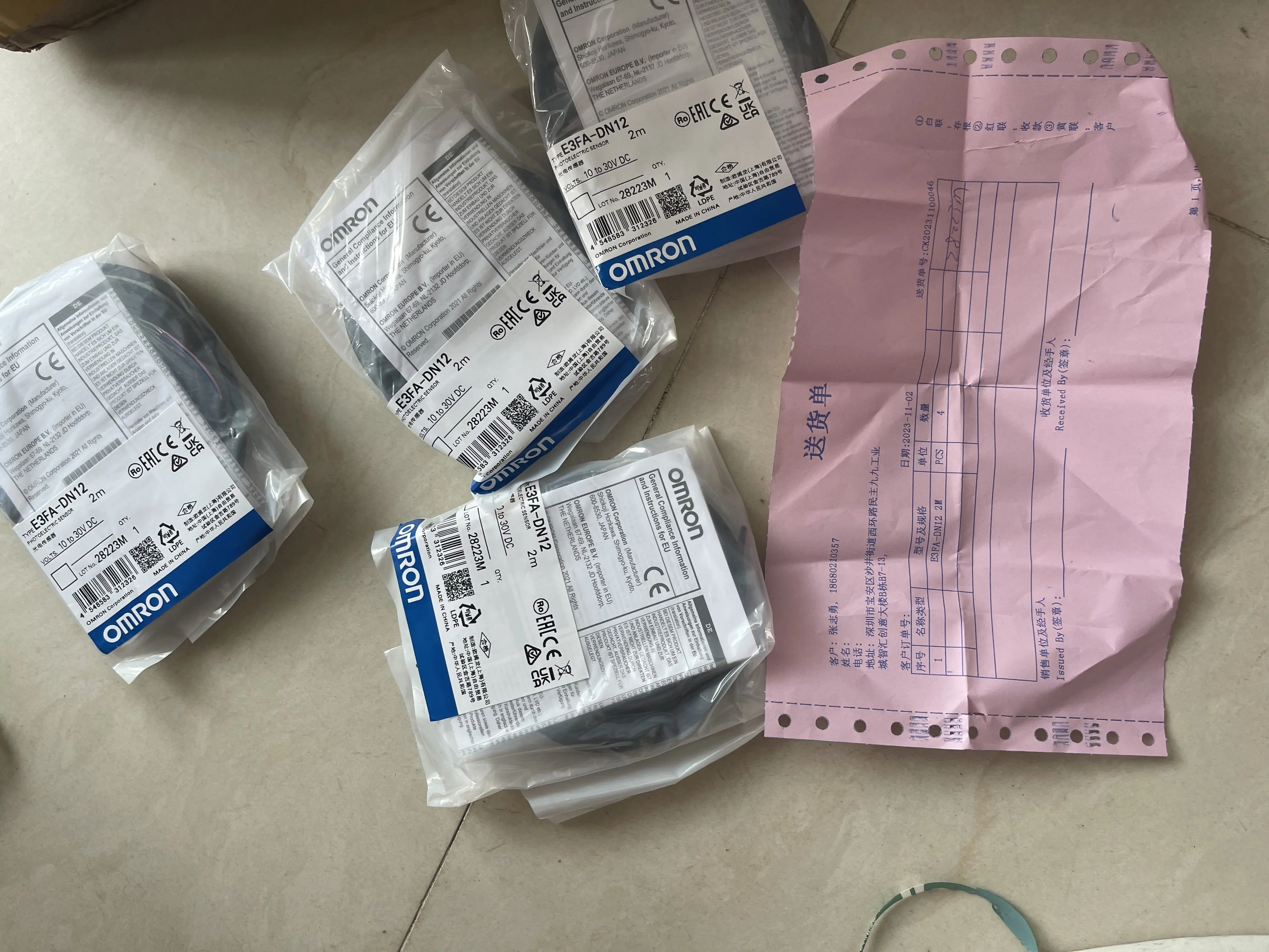 Omron Photoelectric Sensor E3FA-DN12