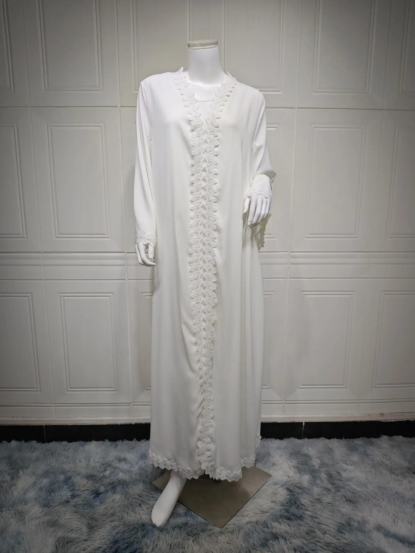 MQ144 New Women's Elegant White Long Robe Elegant XXL Outerwear
