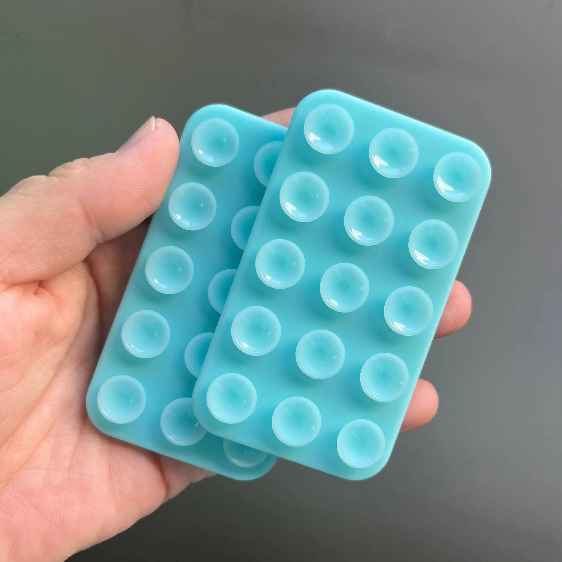 2024 silicone suction cups phone stays securely in place double sided for freedom hands factory sales sticky phone can customize