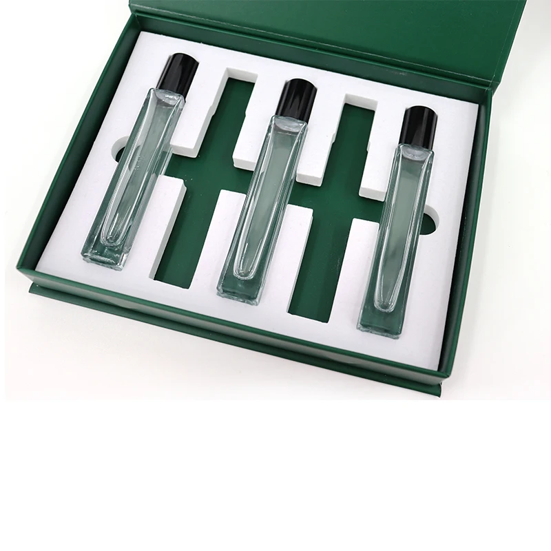 Luxury Custom Fragrance Essential Oil Mini 5ml 8ml 10ml Perfume Roll on Bottle Portable Paper Gift Box Packaging Box With Magnet