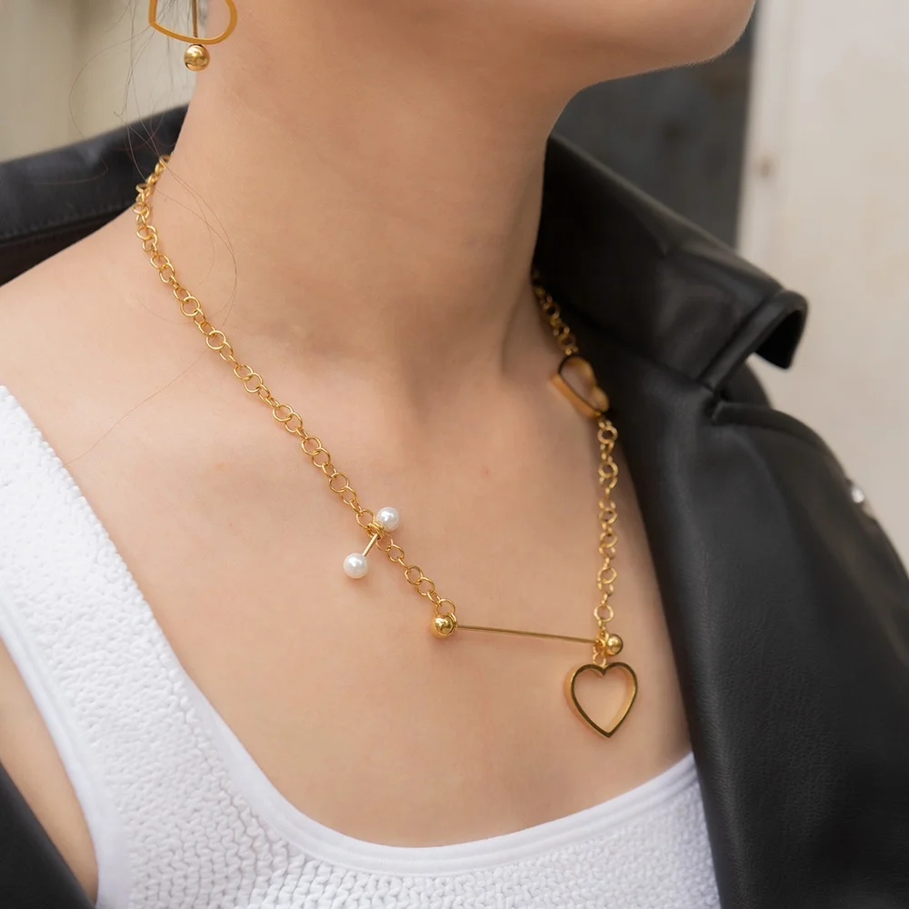 Original Design 18K Gold Plated Brass Jewelry Hollow Double Heart Steel Ball Pendant Pearl Charm For Women Gift Necklace P233371