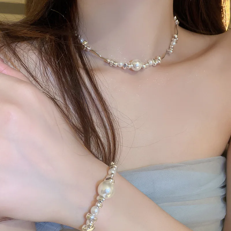 New Irregularly Trending Fashion Pearl Necklace and Bracelet Sets Luxury Design Necklaces Set