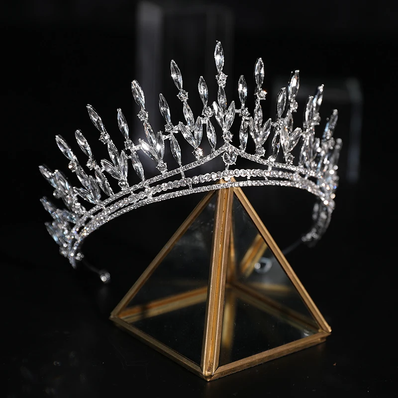 Vintage Queen King Bride Tiara Crown for Women Headdress Prom Bridal Wedding Tiaras and Crowns