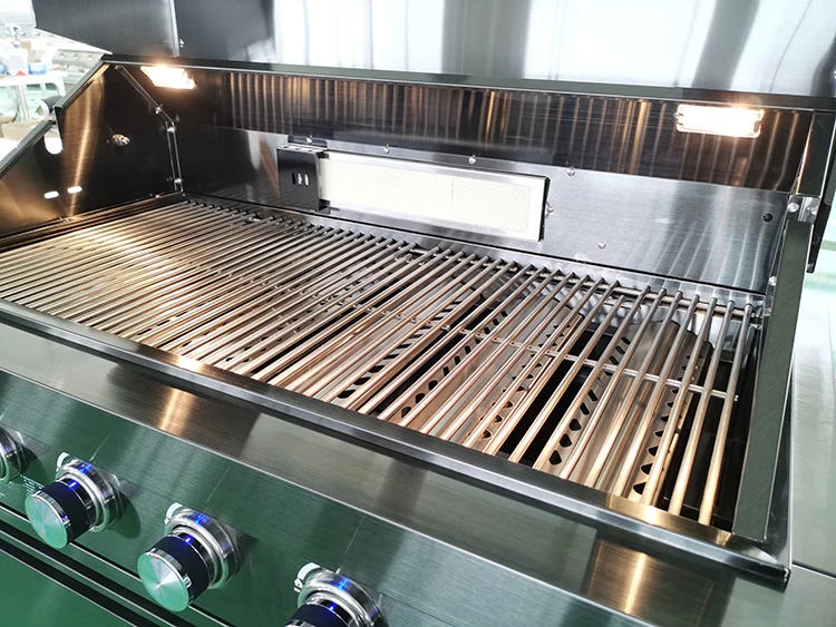 4 Burner Gas Grill with Infrared - Perfect for Outdoor BBQ