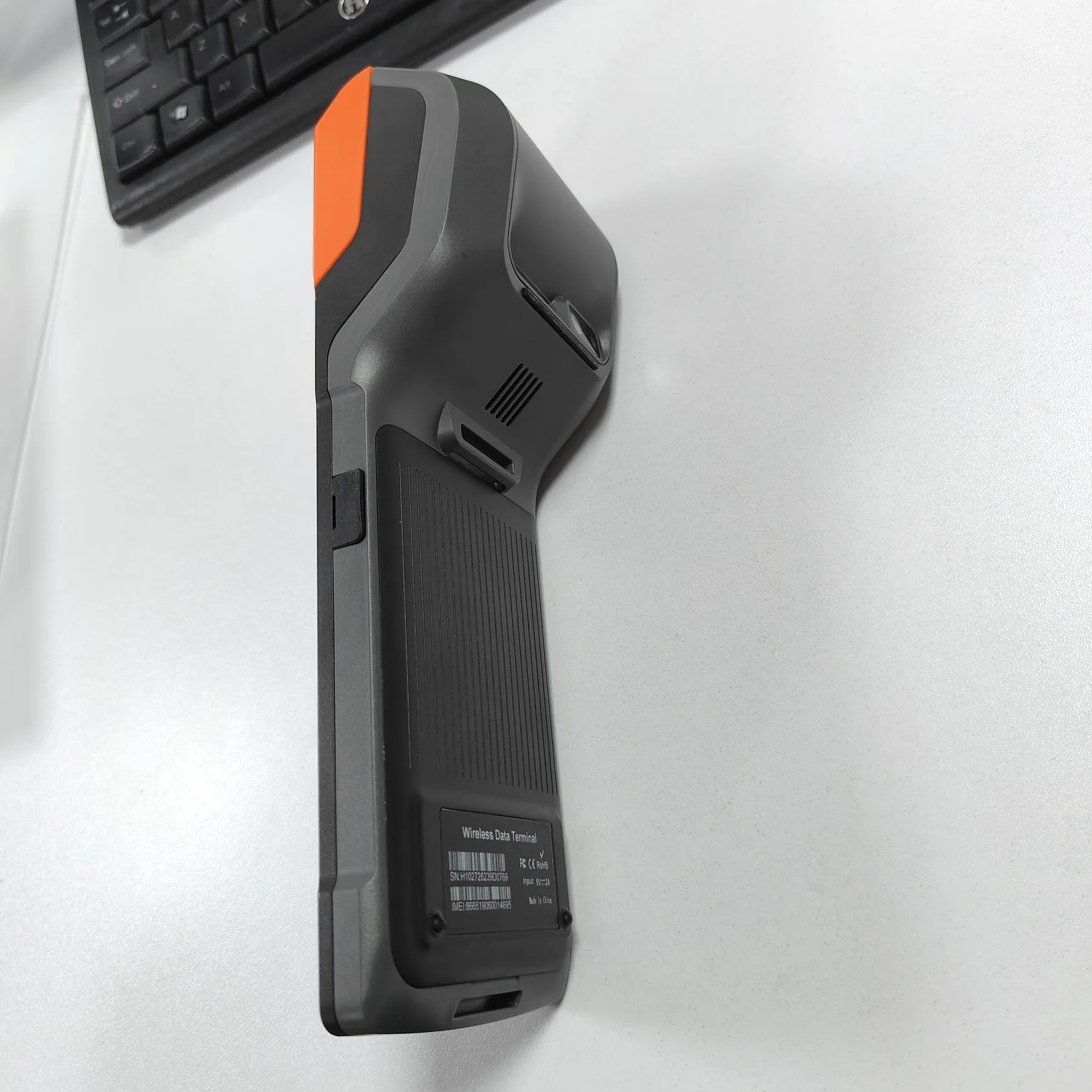 Free SDK Available Smart Android POS Terminal Data Processing for Retail POS Delivery Service With Silicon Case Wrist Strap