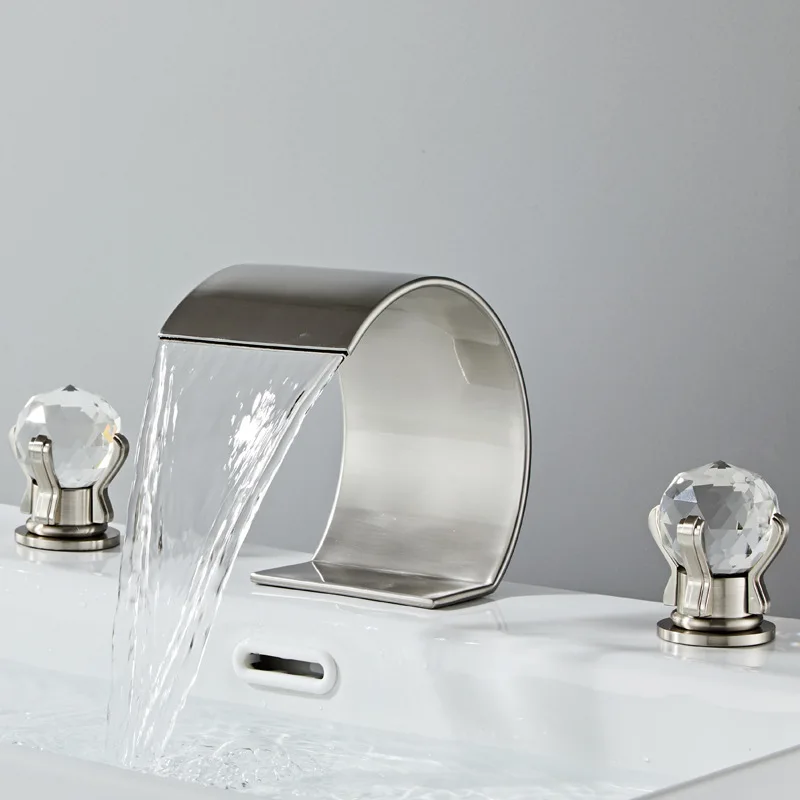 Luxury Bathtub Waterfall Faucet Dual Crystal Handle Gold Bathtub Faucet