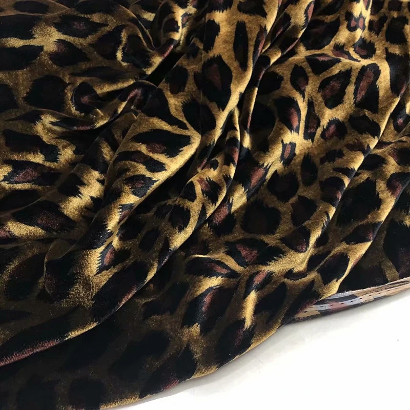 Pure Silk Velvet Fabric Leopard Print Silk Velvet Fabric Viscose Digital Printing 100% Pure Silk Velvet Fabric for Dress Garment