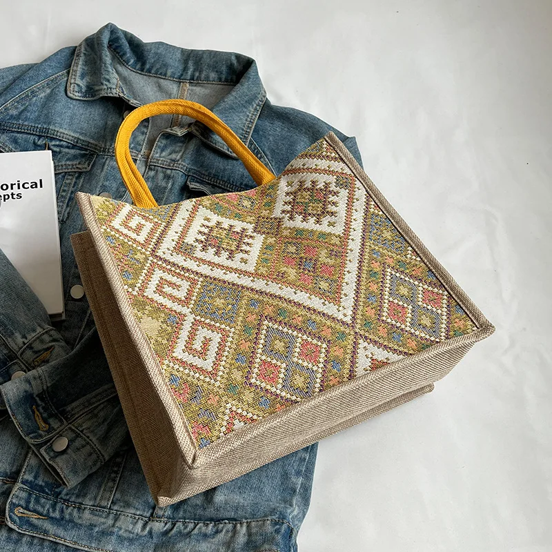 Customized Large Capacity Ethnic Style Canvas Tote Bag for Women