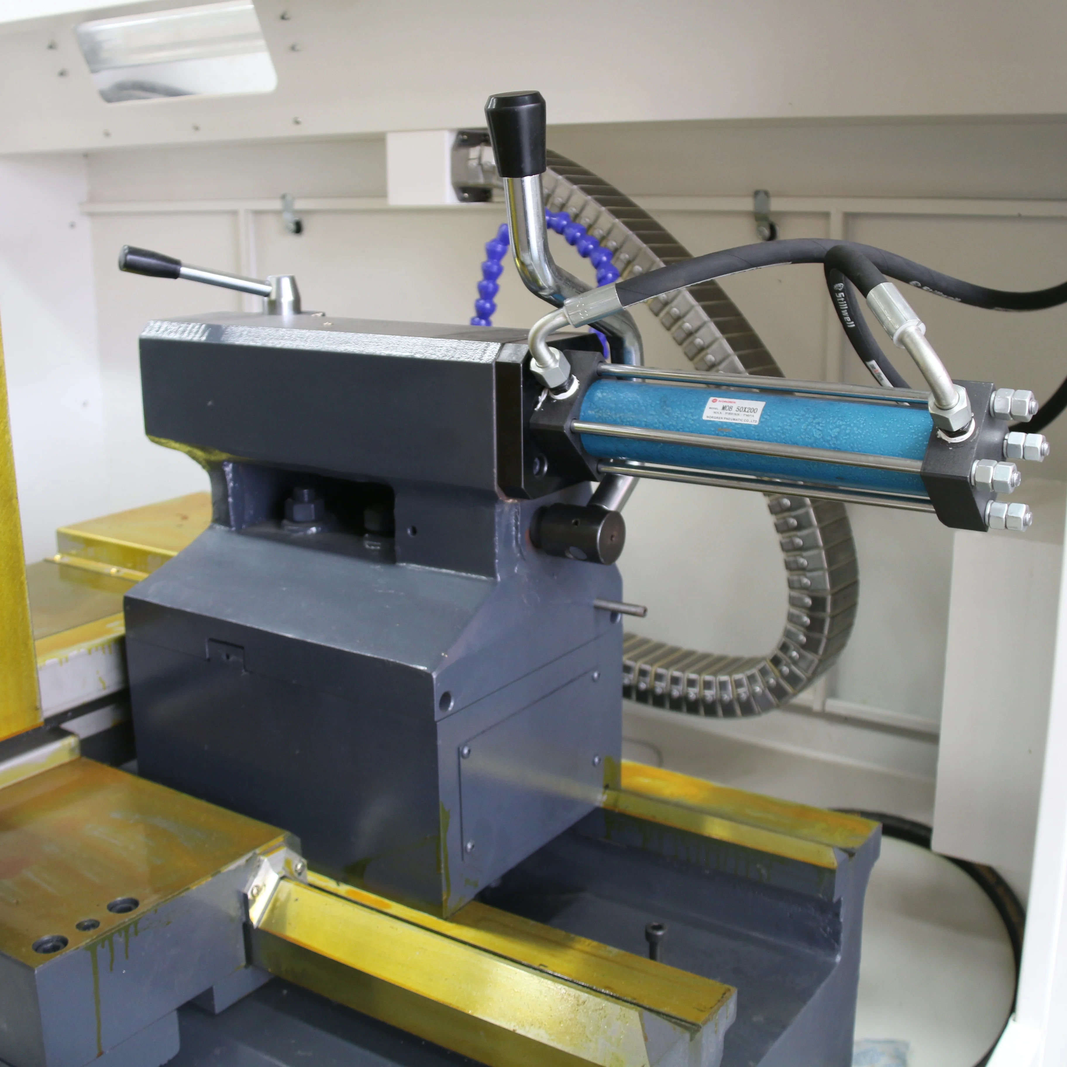 Precision Headman China Cnc Lathe Machine CAK6150V  Cnc Machine Lathe