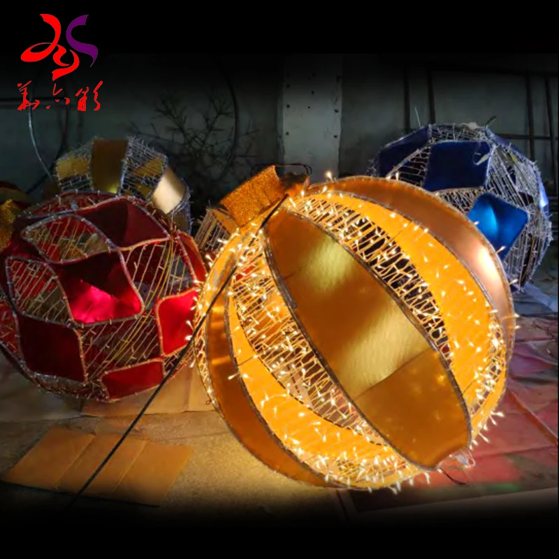 2023 Newest LED Motif Light 3D Golden Ribbon Ball for Led Outdoor Street Decoration Lighting