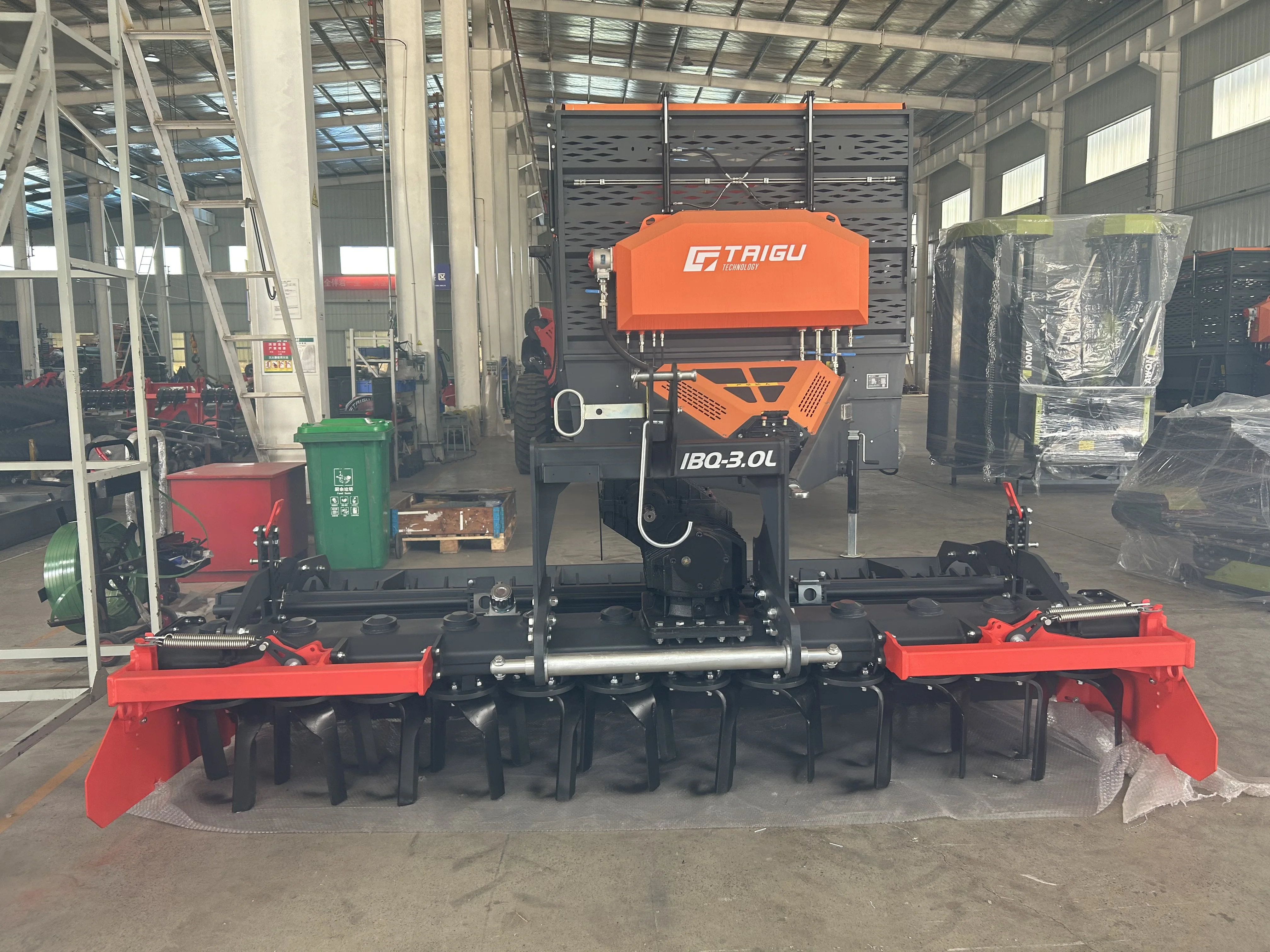 Power Driven Harrow Agriculture Machine Power Driven Harrow Rake Soil Land  Power- Driven  Rotary  Raker Machine