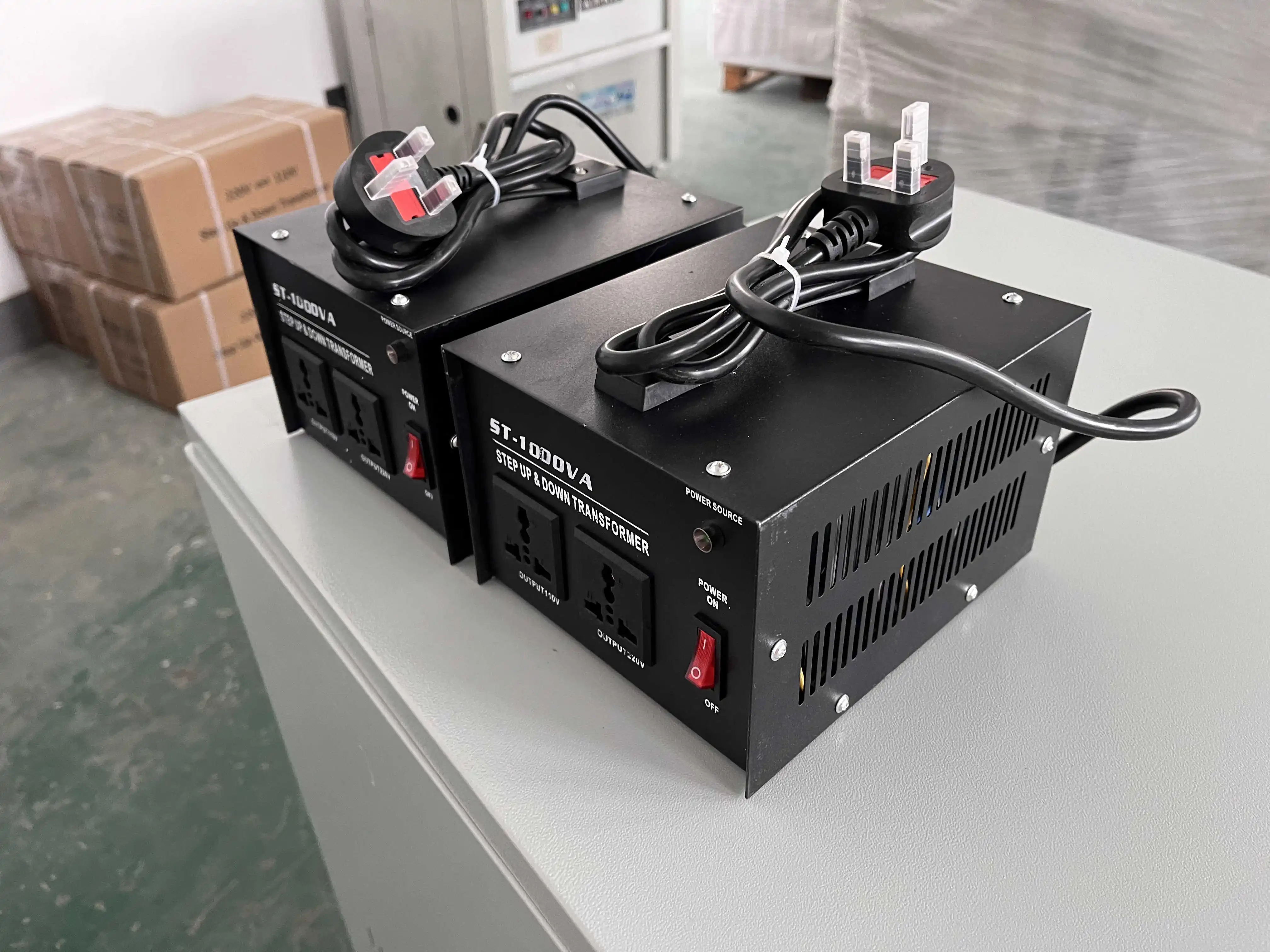 2kVA Step Up and Down Transformer 110V/220V - Automatic, CE
