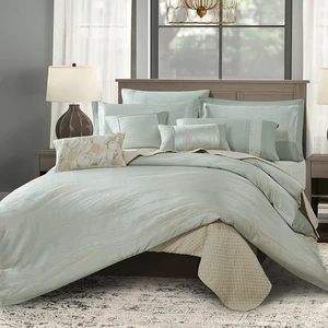 Luxury Jacquard Comforter Set 8pcs Modern Woven Bedding Factory Direct Customized Color Polyester Filling