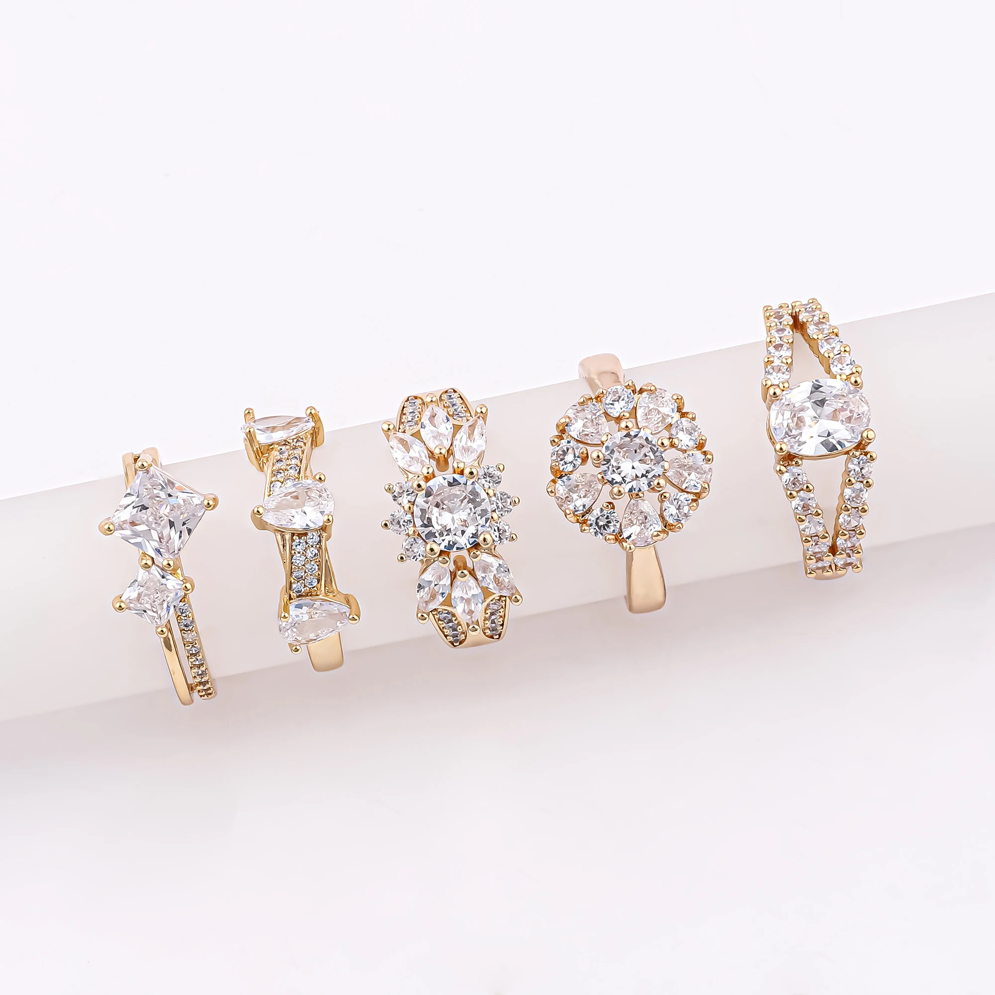 Wholesale Jewelry Party Engagement Wedding Fashion Rings Gold 18K Gold Plated Ring Cubic Zirconia Ring for Women
