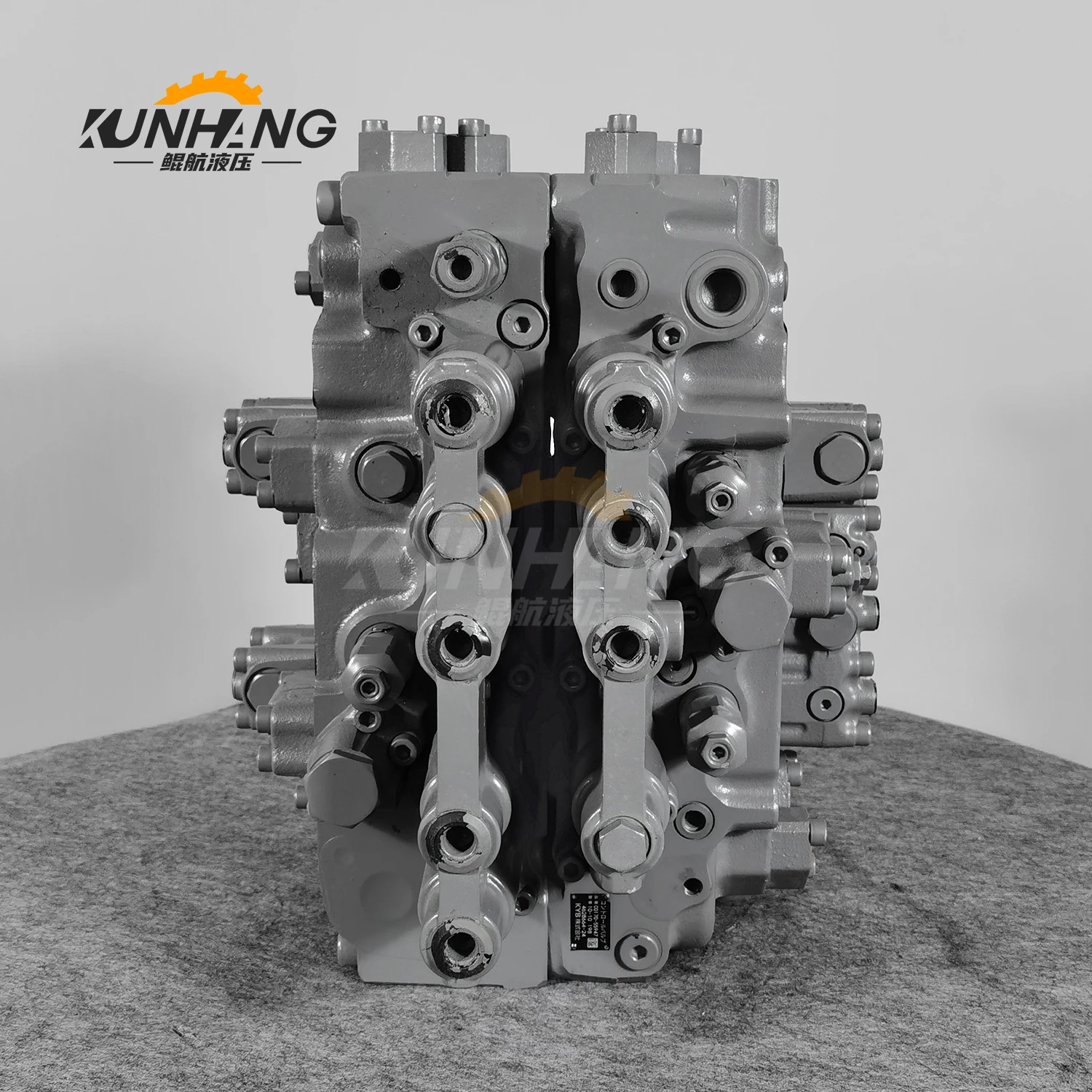 Hitachi ZX180LC-3 ZX180-3 ZX180 Control Valve 4645312 Main Valve Hitachi ZX180LC-3 ZX180-3 ZX180 Control Valve 4645312 Main Valve