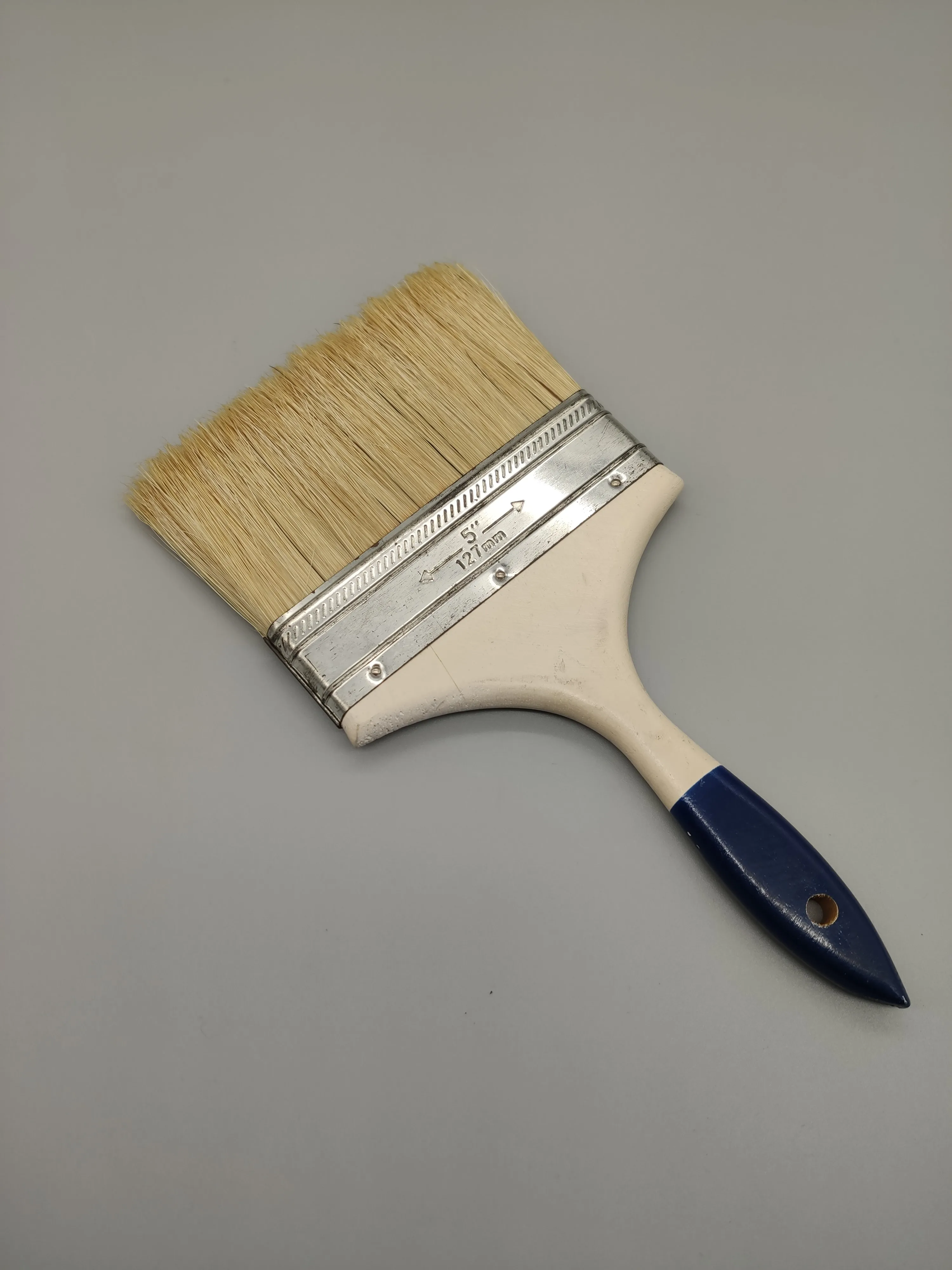 China quaility wooden handle paint brush  clean brush