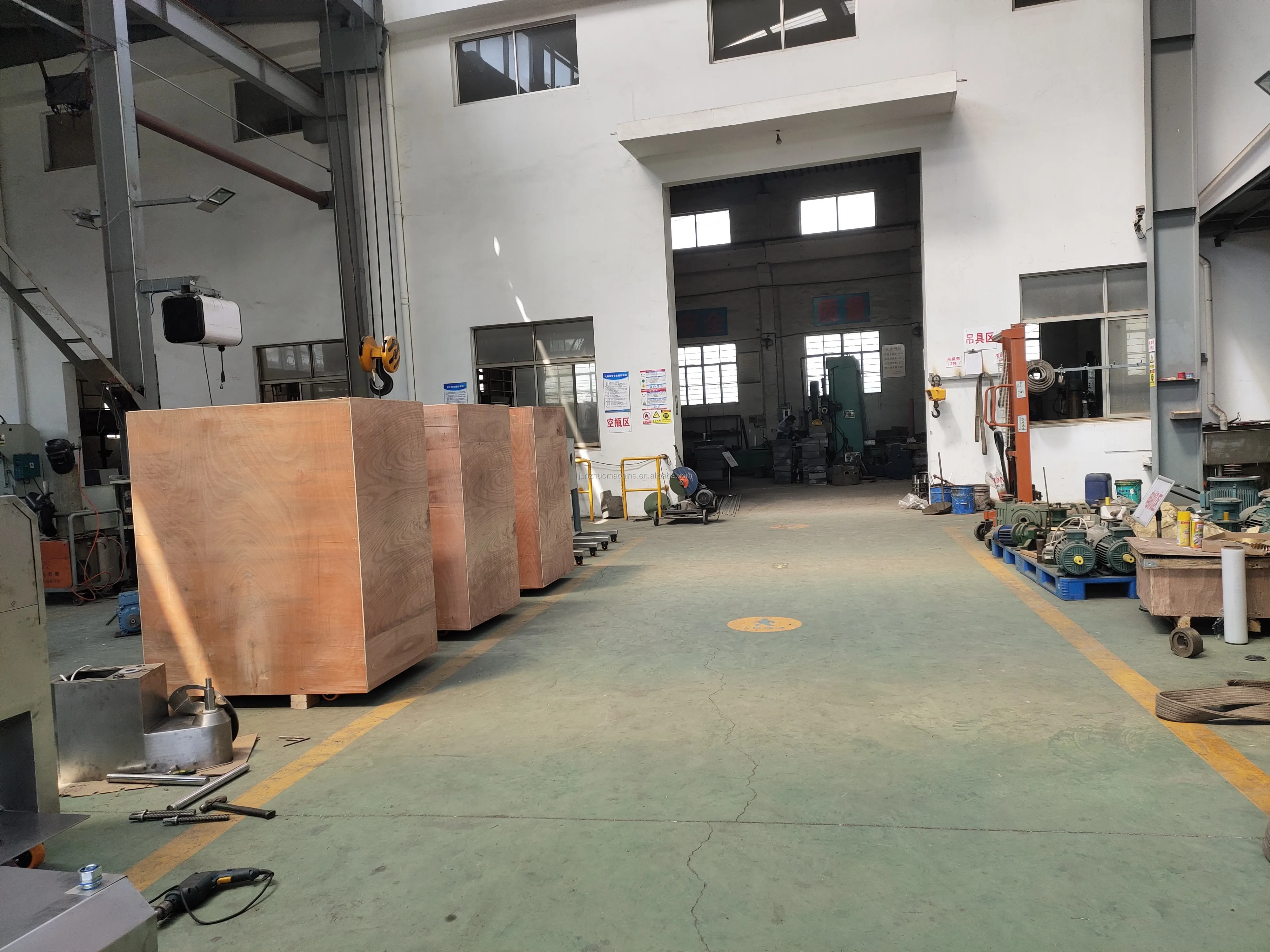 
 Гранулятор для экструдирования пестицидных удобрений  