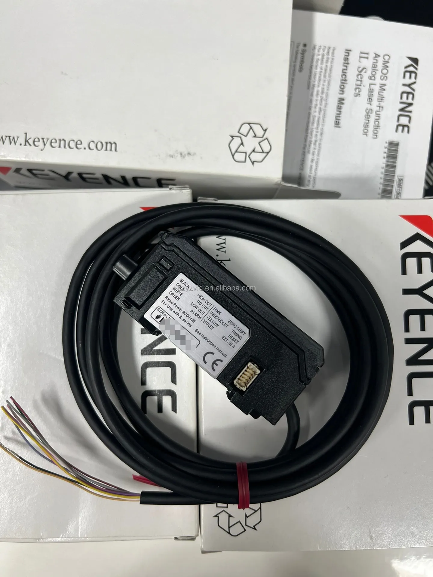 Expandable KEYENCE IL-1050 CMOS Laser Distance Sensor