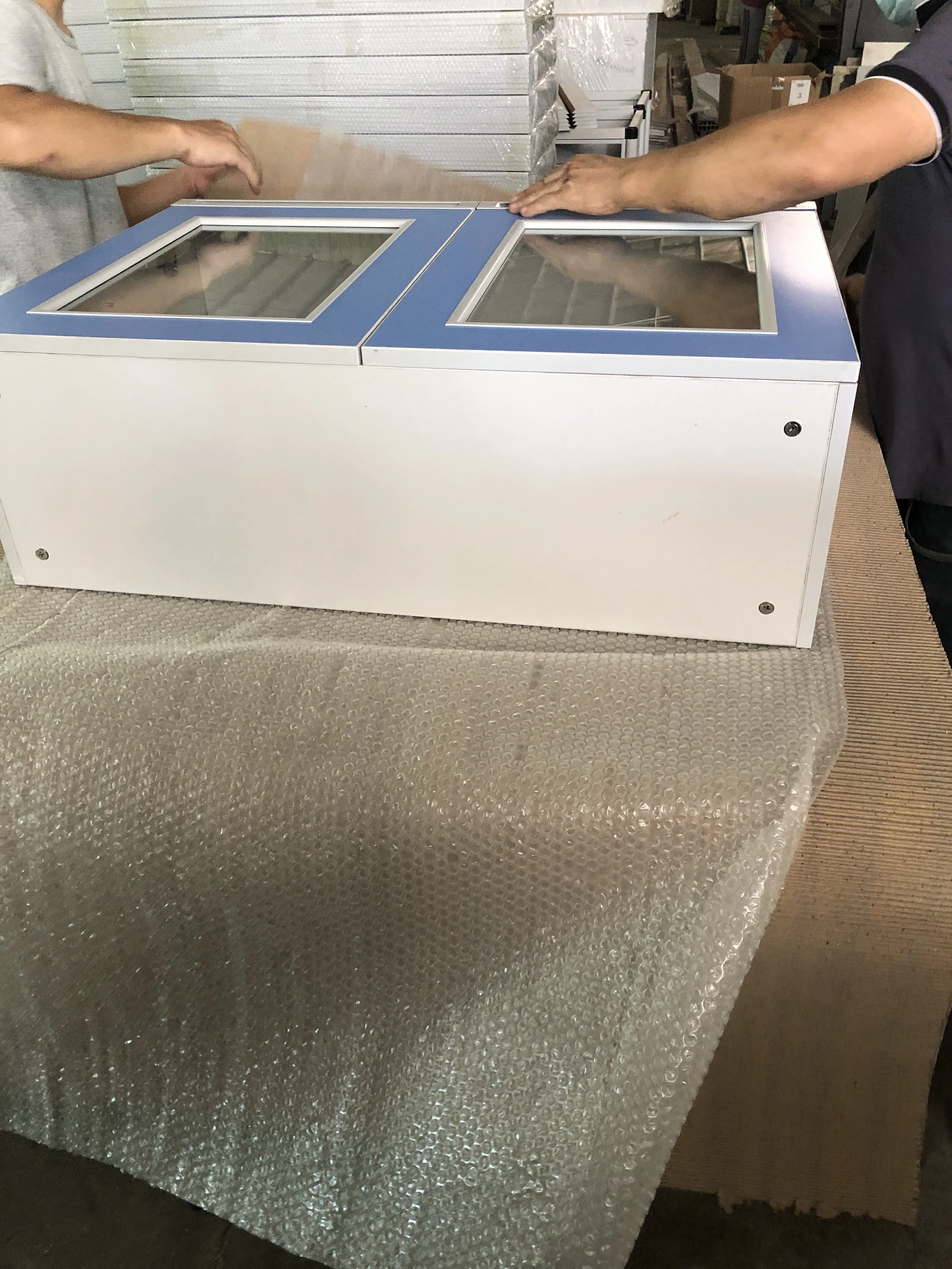 304 Stainless Steel Lab Fume Hood with All Steel Construction and Customizable Size for Chemical Institutes