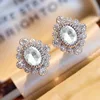 E1732 White Diamond