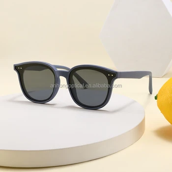 2025 Designer Fashion Silica Gel Polarized Square Sunglasses for Baby Kids Custom Logo Available in Blue White Red Yellow Frames