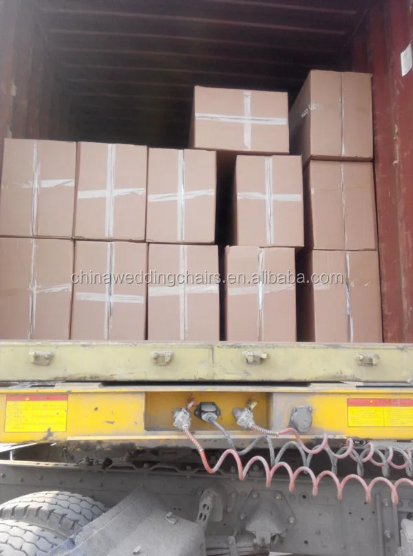 Solid White Wooden Bar Table Counter With Painted Finish For Wedding