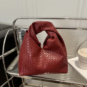 Niche Woven Design Hand Bag  for Women Luxury  Textured PU Leather Large Capacity Shoulder Bag Top Handle for Daily Outing