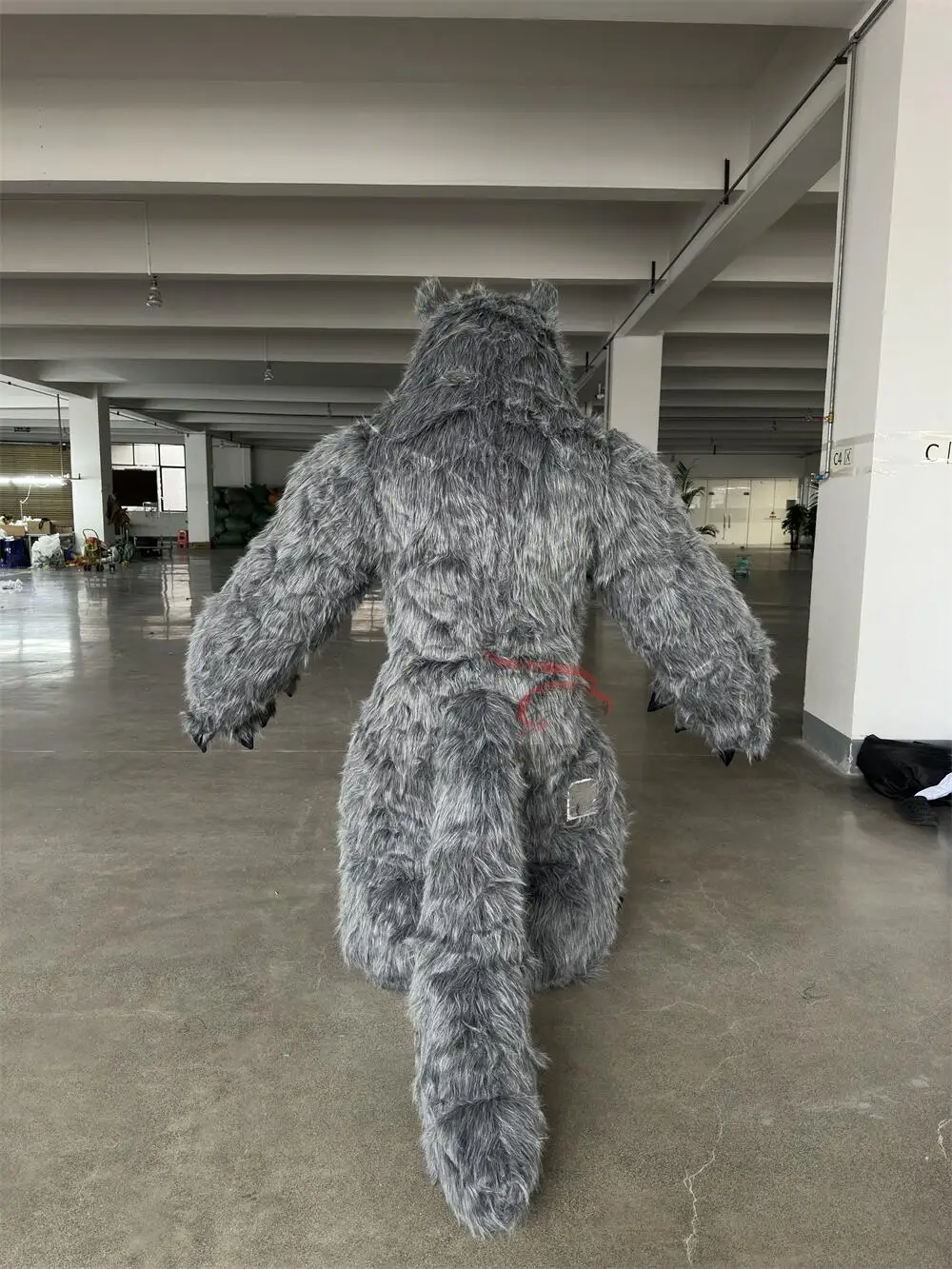 Factory Price Unisex Wild Giant Inflatable Wolf Mascot Costume for