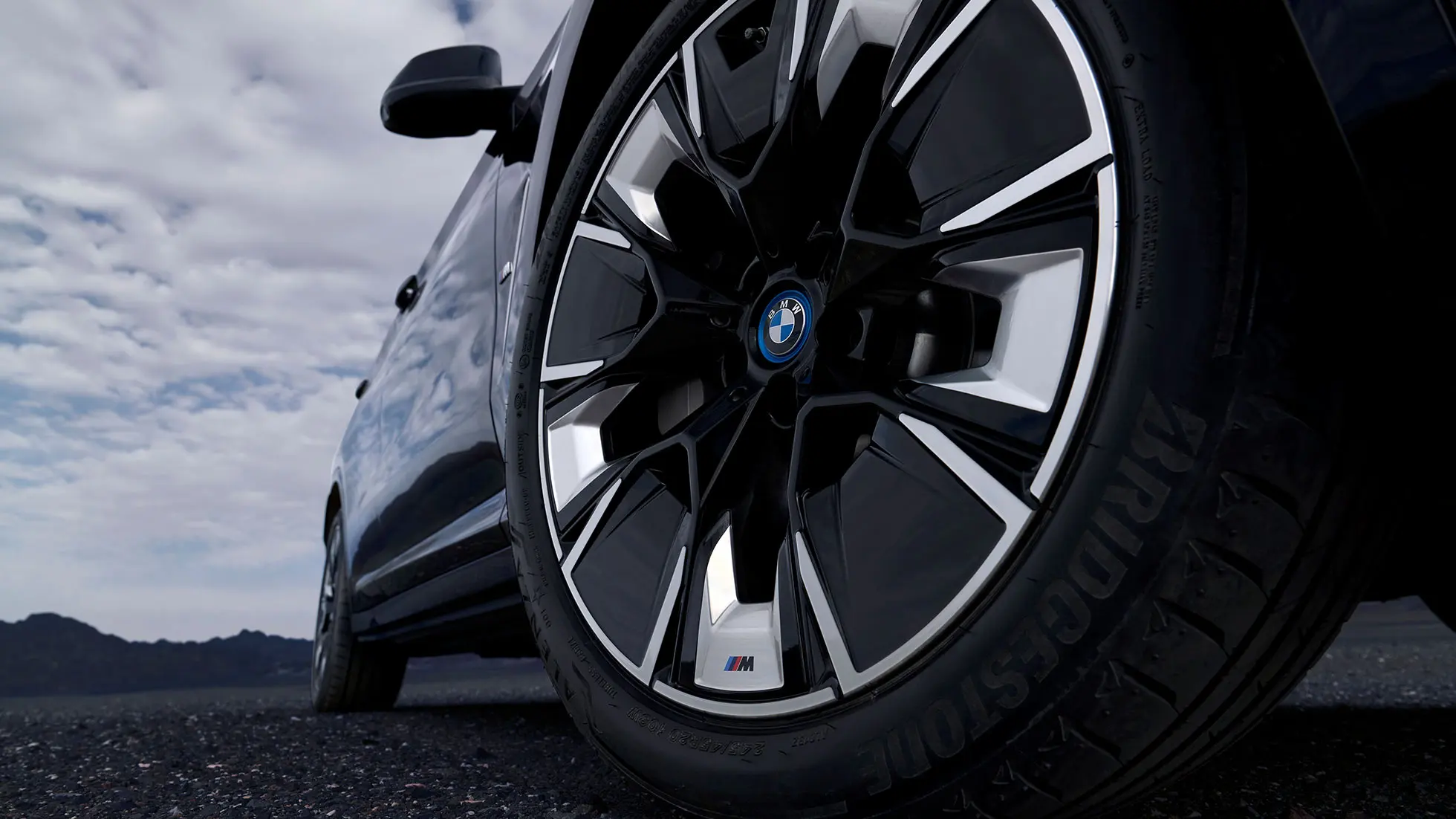 Yk Motors Electric Vehicle B.m.w Ix3 Suv Fast Delivery New Energy